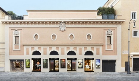 Louis Vuitton Roma Etoile boutique