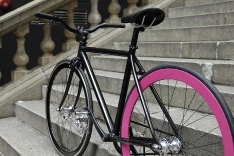The Shanghai Tang Fixed-Gear Bicycle The Shanghai Tang Fixed-Gear Bicycle