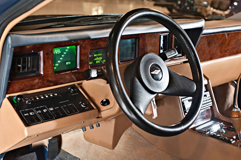 Aston-Martin-Lagonda-interior.jpg