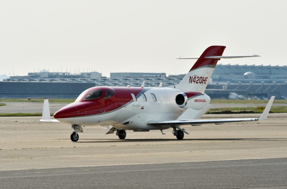 Honda unveils first business jet