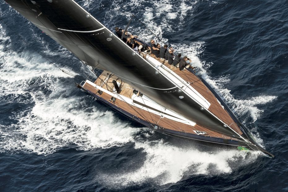 Leading Luxury Yacht Debuts Leading Luxury Yacht Debuts