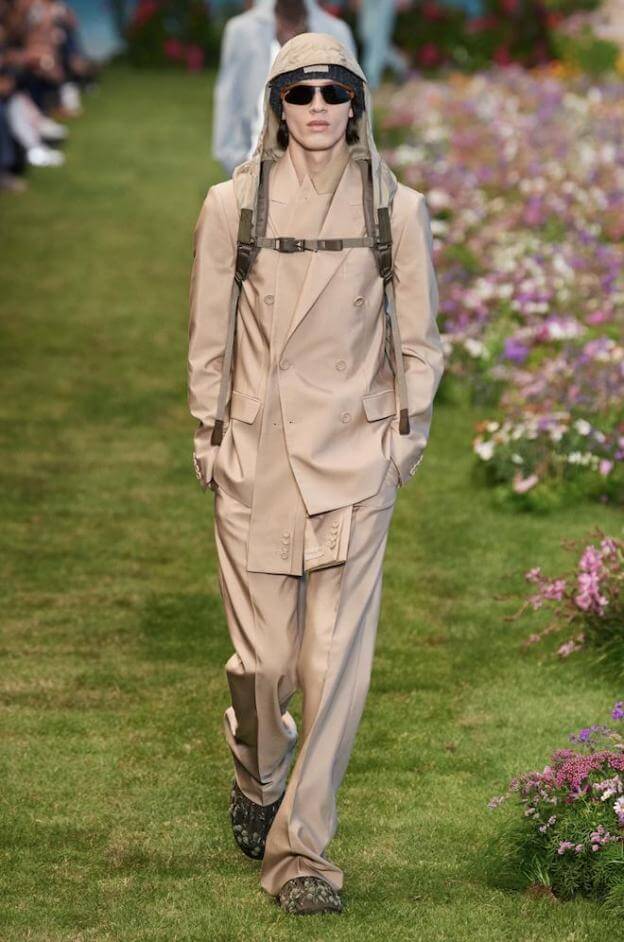 Spring Summer 2023 Men's Fashion Week: Trending Accessories