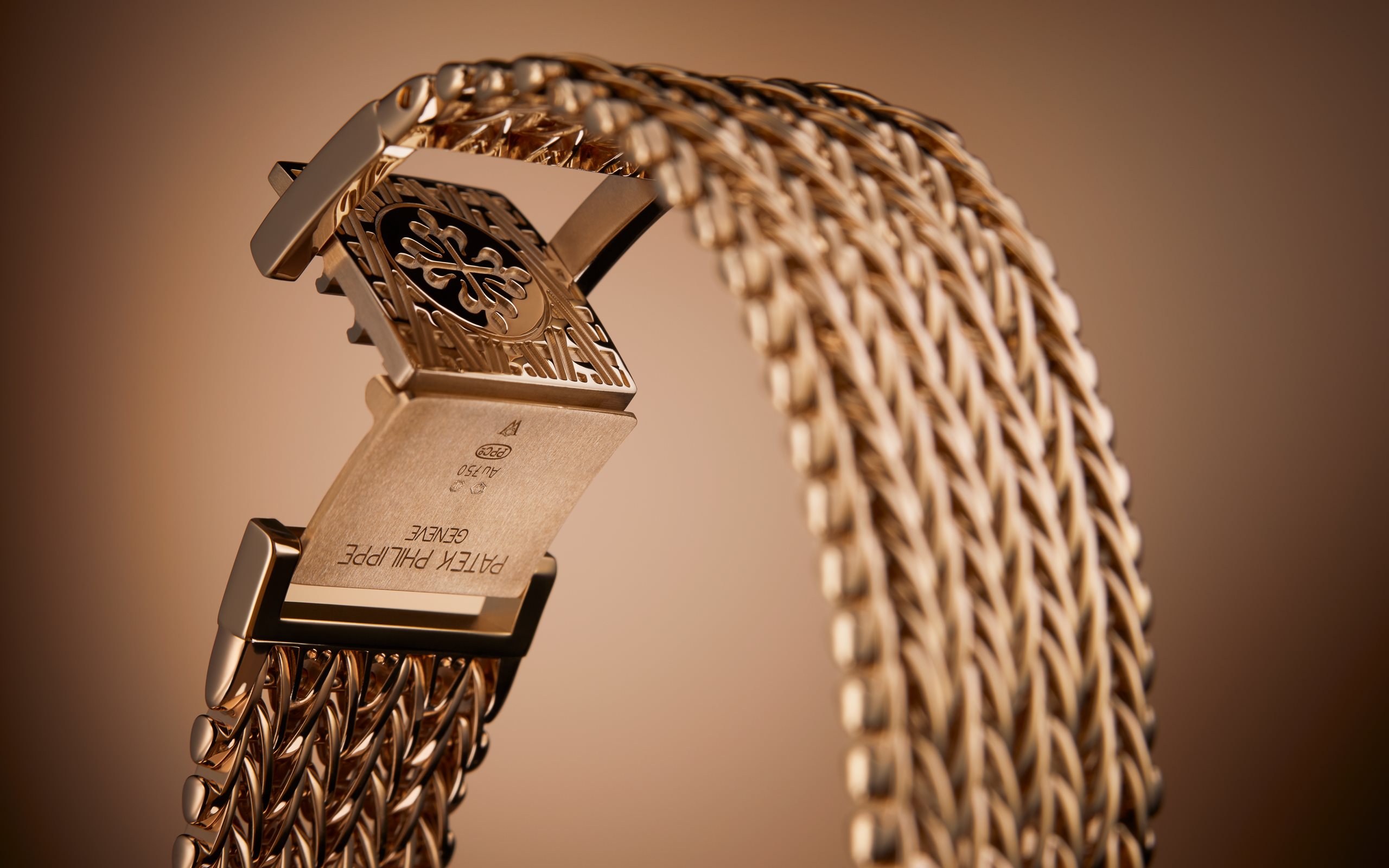 Patek Philippe's Ref. 5738/1R-001 Goes For Gold With New Bracelet
