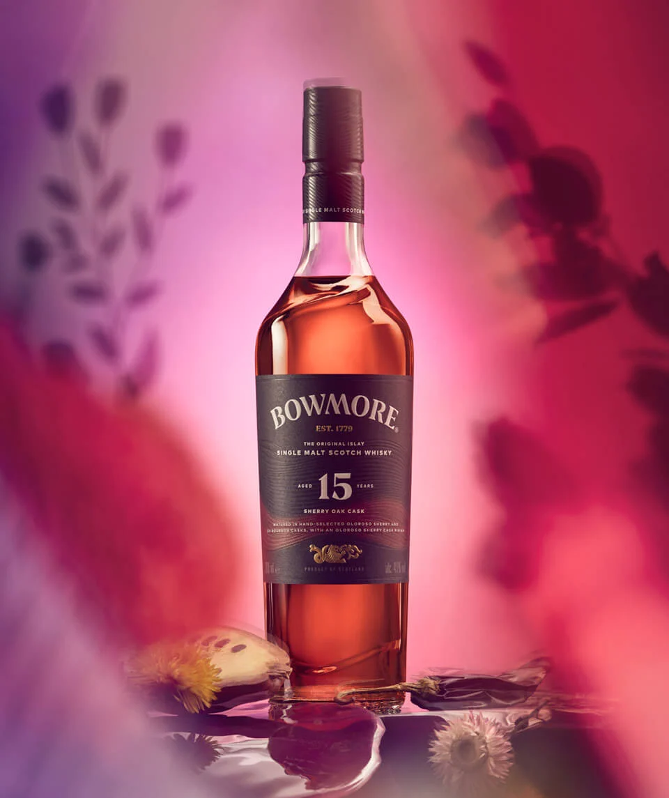 Sherry Oak Cask 15-Year Old. (BOWMORE)