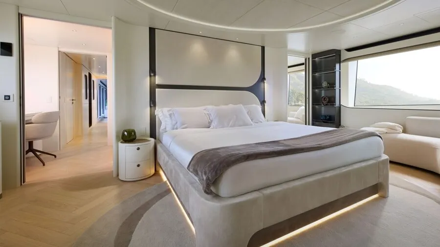 Van der Valk’s One completes sea trials 3 4 Owners stateroom 01 VANDERVALK 34M tri deck.jpg