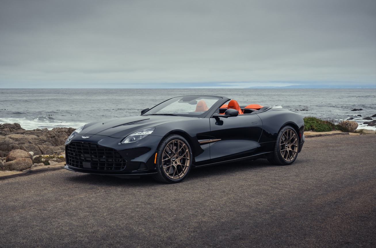 Aston Martin Vanquish Volante's Ultramarine Black