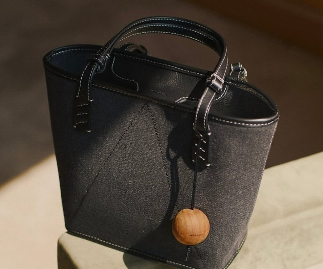 In Movement, With Intention: MERANDI Introduces the 30 Mini Canvas Bag Forward of Paris Debut