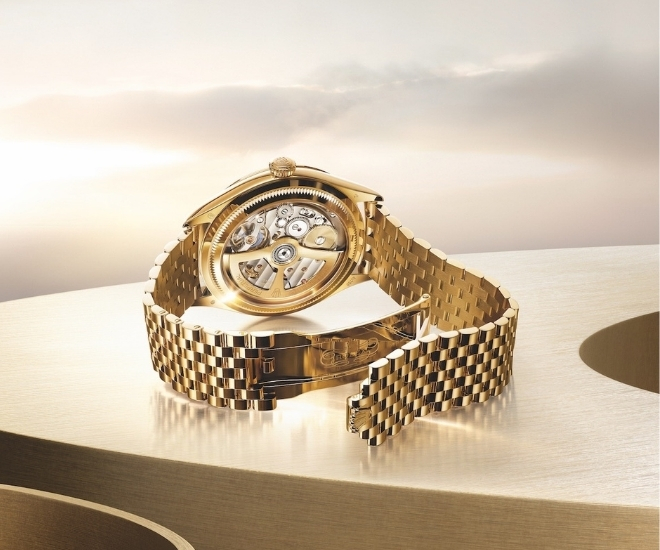 Gold in Watchmaking: Why This Precious Metal Remains the Ultimate Standard