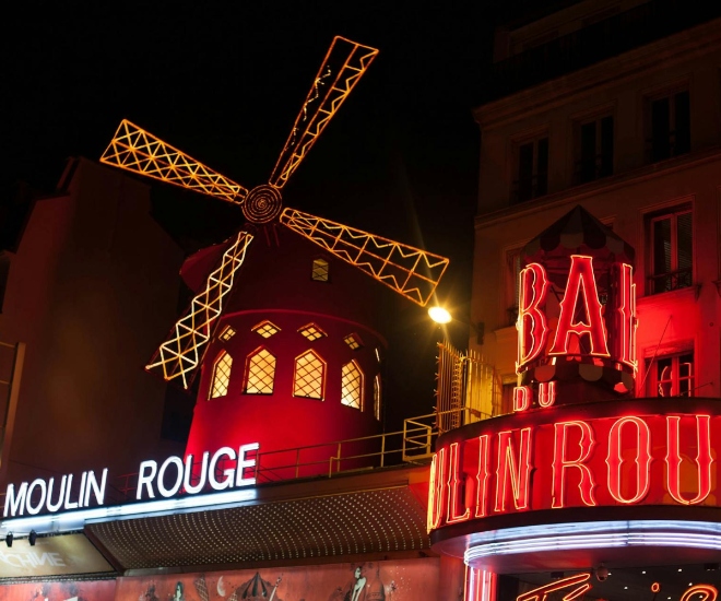 What Makes the Moulin Rouge Shows in Paris a Must-See Experience