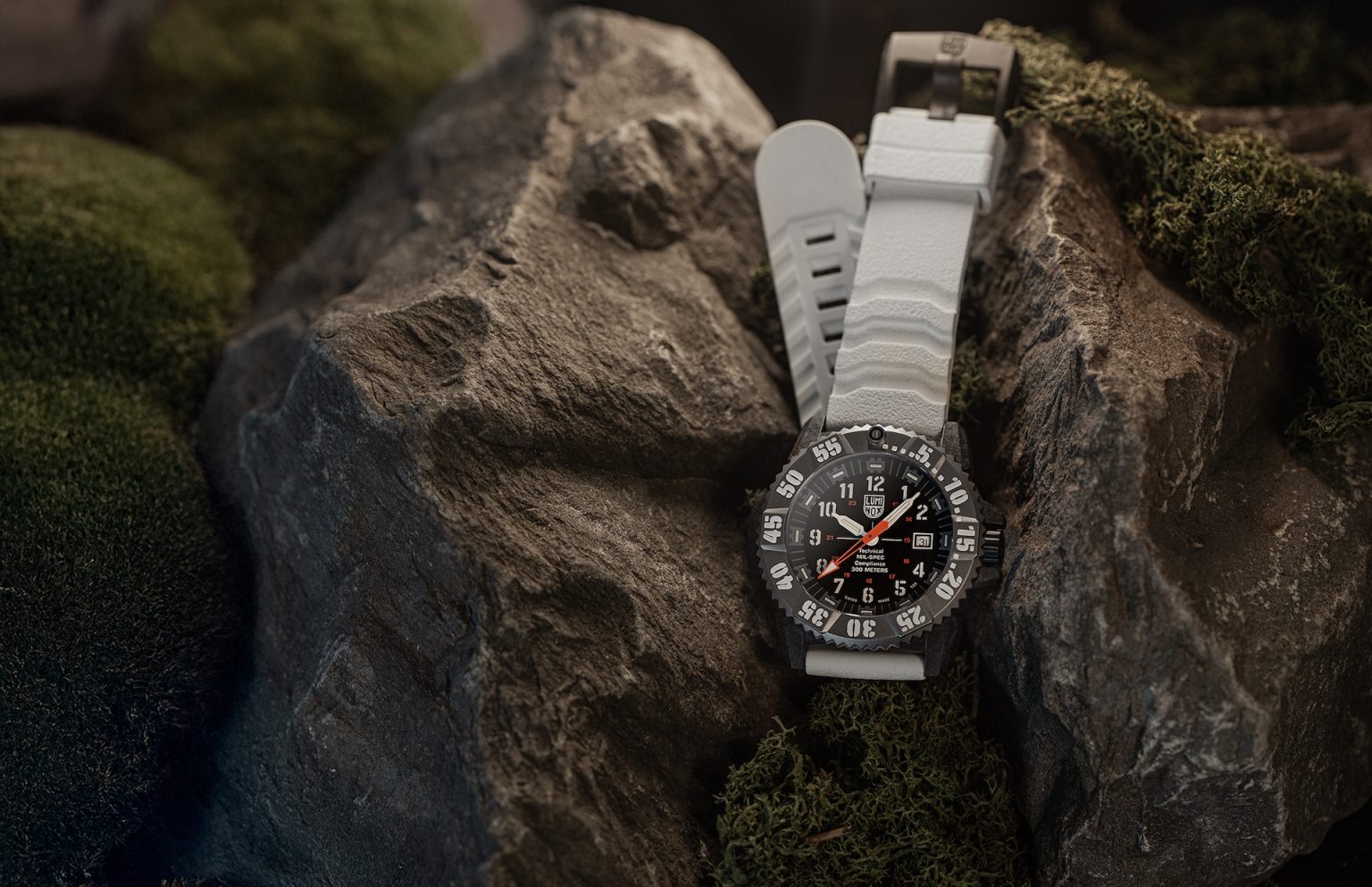 Luminox