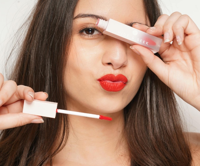 How Catalog and Beauty Models Transform Cosmetic Brands