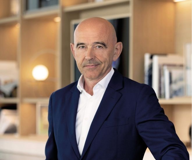 Van Cleef & Arpels on the Discipline Behind Creativity with Director Pascal Narbeburu