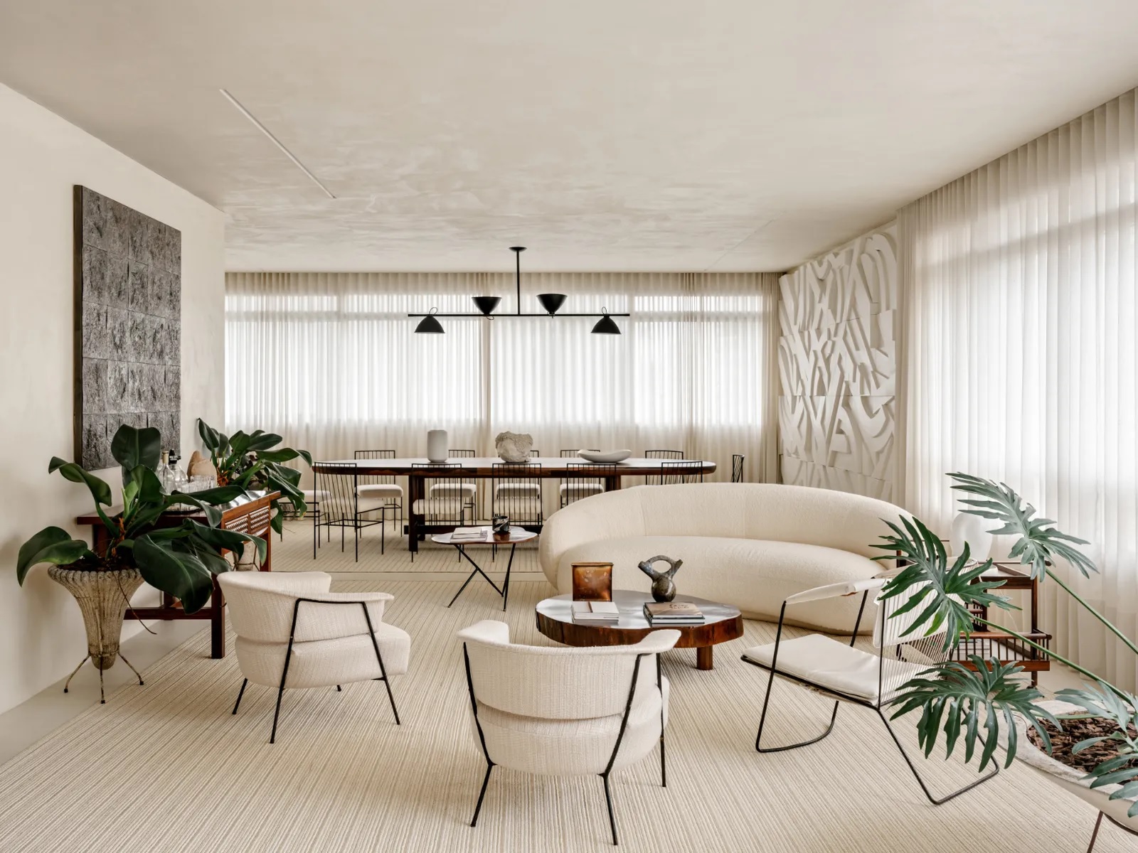 Cloud dancer, AD Middle East